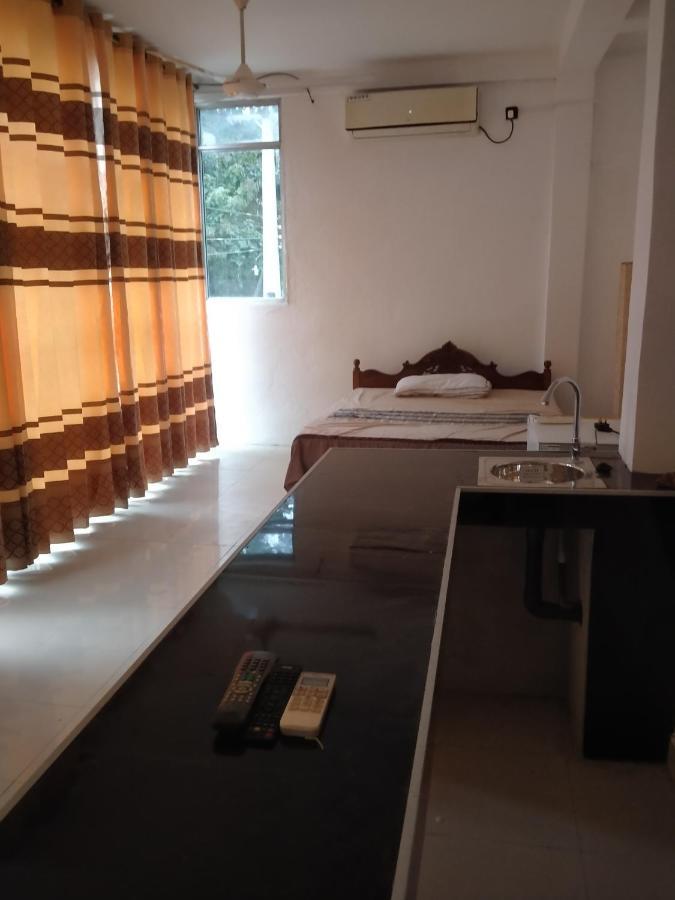 Katunayaka Qiqi Airport Villa מראה חיצוני תמונה